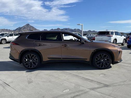 2025 Toyota Crown Signia Limited