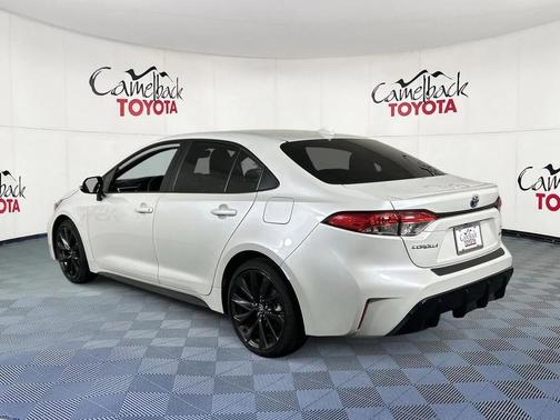 2025 Toyota Corolla Hybrid SE