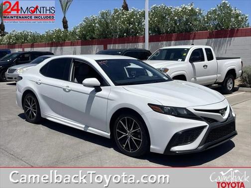 2022 Toyota Camry SE