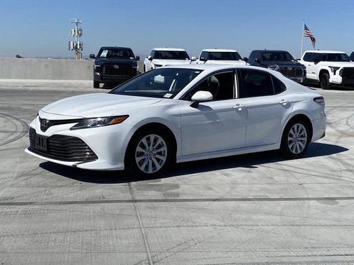 2019 Toyota Camry LE