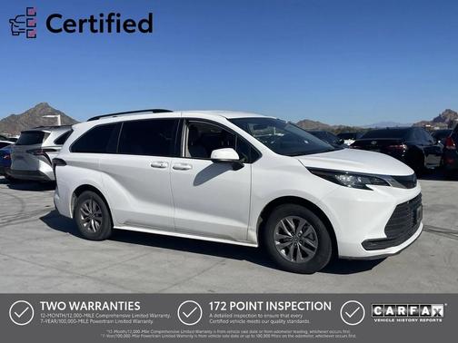 2023 Toyota Sienna LE