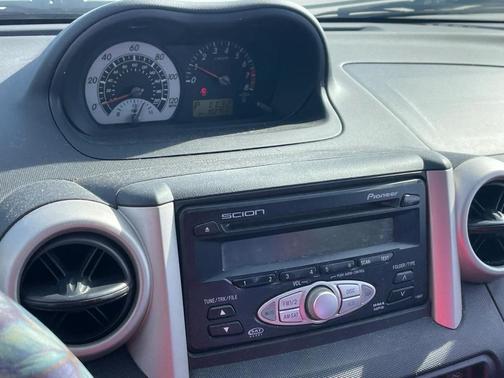 2006 Scion xA Base