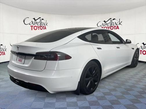 2022 Tesla Model S Base