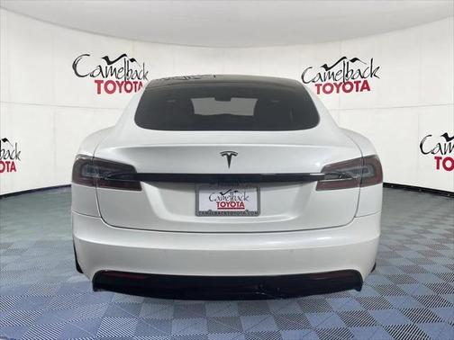 2022 Tesla Model S Base