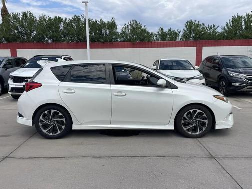 2017 Toyota Corolla iM Base