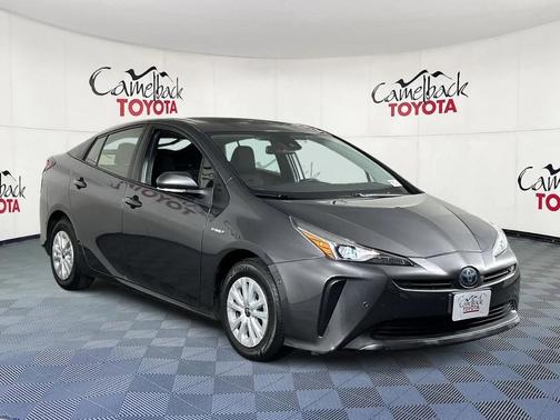 2021 Toyota Prius LE