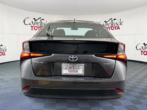 2021 Toyota Prius LE