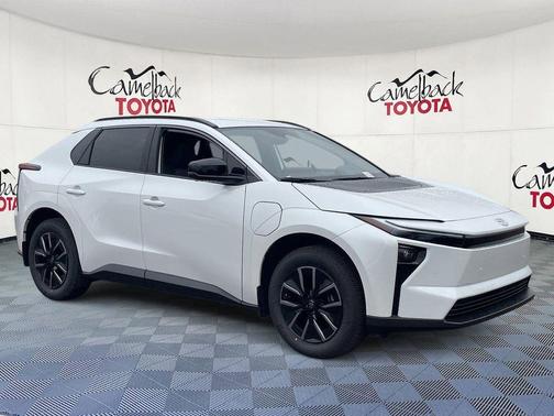 Wind Chill Pearl 2026 Toyota bZ XLE Plus