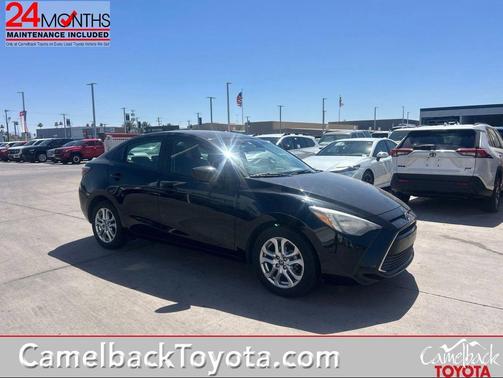 Stealth 2018 Toyota Yaris iA Base