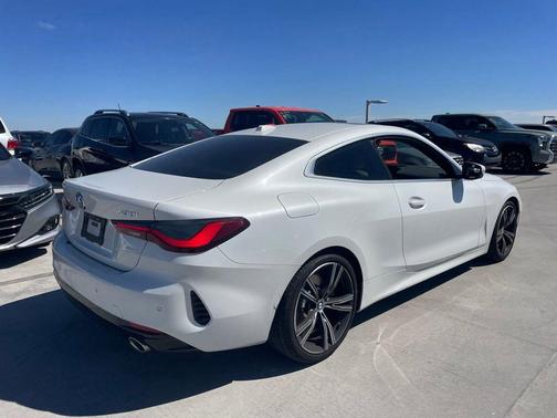 Mineral White Metallic 2024 BMW 430 i