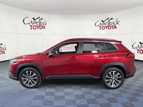2025 Toyota Corolla Cross XLE
