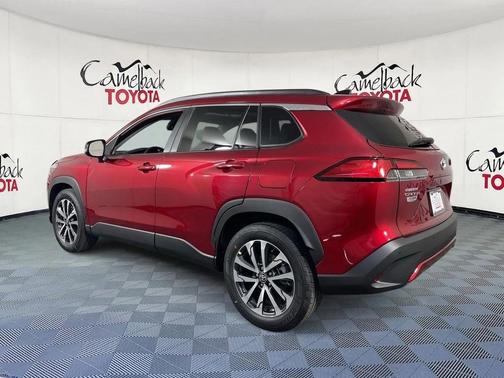 2025 Toyota Corolla Cross XLE