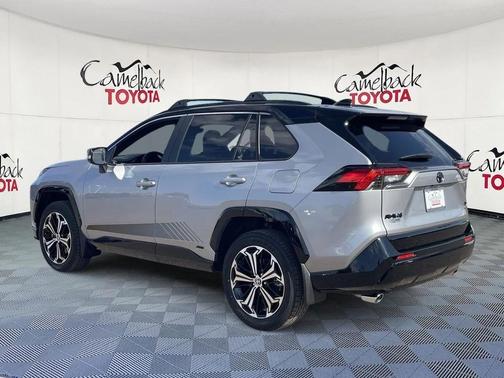 2025 Toyota RAV4 Hybrid SE