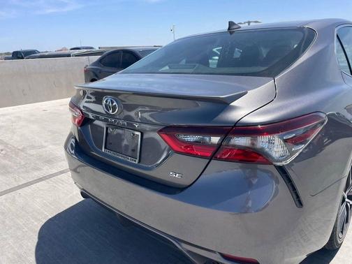 Predawn Gray Mica 2021 Toyota Camry SE