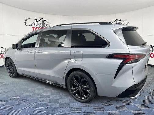 2024 Toyota Sienna XSE 7 Passenger