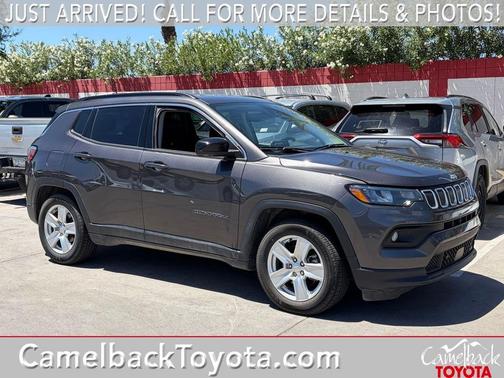 Granite Crystal Metallic Clearcoat 2022 Jeep Compass Latitude