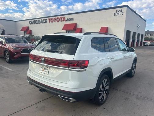 2024 Volkswagen Atlas 2.0T SE w/Technology
