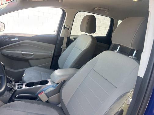 Deep Impact Blue 2014 Ford Escape SE