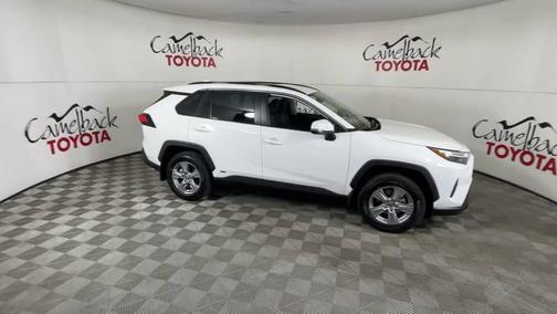 2025 Toyota RAV4 Hybrid XLE