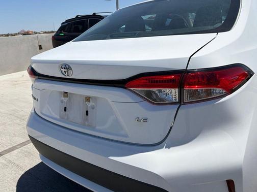 Super White 2021 Toyota Corolla LE