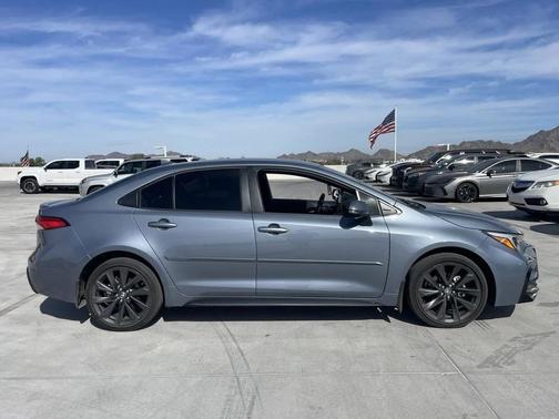 2025 Toyota Corolla Hybrid SE