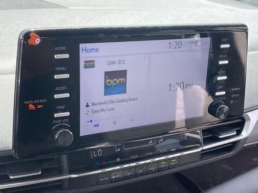 Celestial Silver Metallic 2022 Toyota Sienna LE