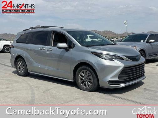 Celestial Silver Metallic 2022 Toyota Sienna LE