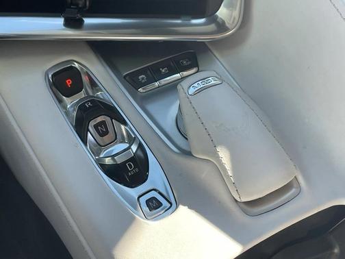 2020 Chevrolet Corvette Stingray w/3LT