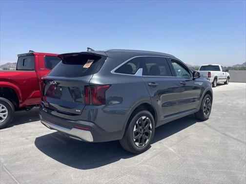 2024 Kia Sorento S