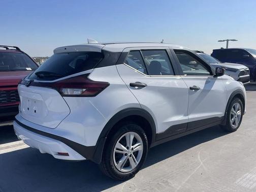 2024 Nissan Kicks S
