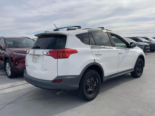 2013 Toyota RAV4 LE