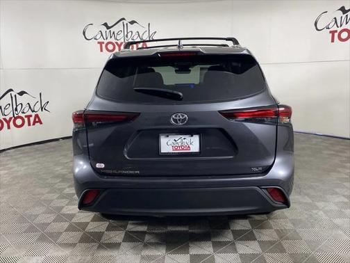 2025 Toyota Highlander XLE