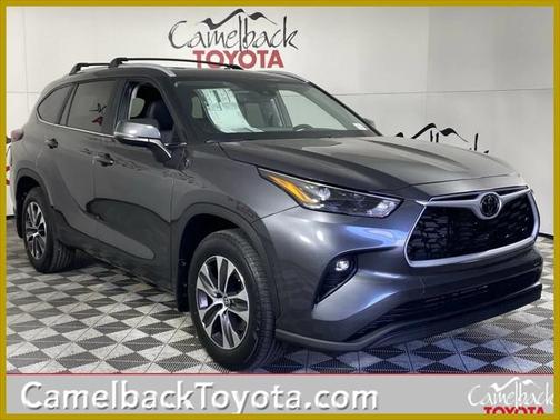 2025 Toyota Highlander XLE