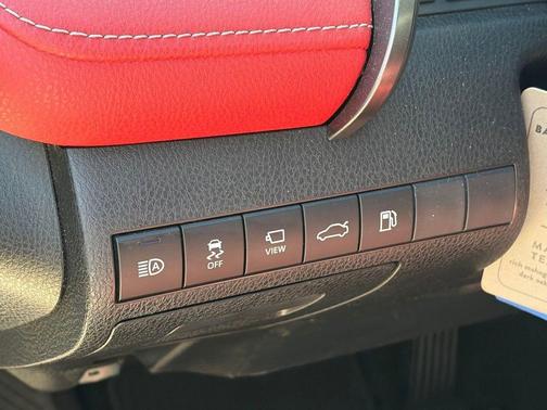 Wind Chill Pearl 2018 Toyota Camry XSE