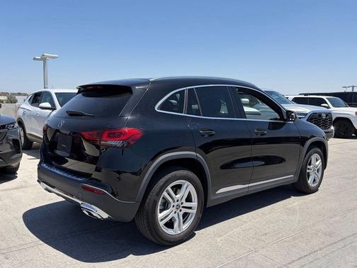Black 2021 Mercedes-Benz GLA 250 Base 4MATIC