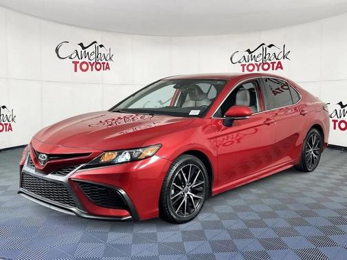 2022 Toyota Camry SE