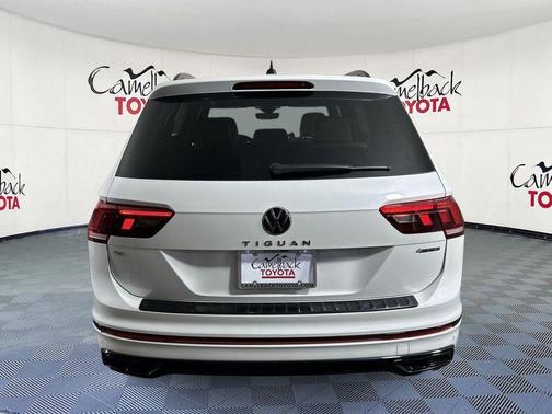 Opal White Pearl 2023 Volkswagen Tiguan 2.0T SE R-Line Black 4MOTION