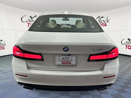 2022 BMW 530 i