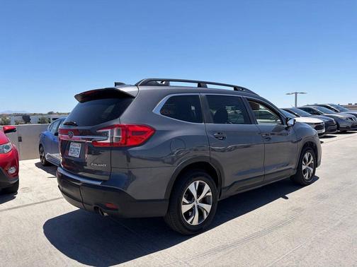 Magnetite Gray 2023 Subaru Ascent Premium 8-Passenger