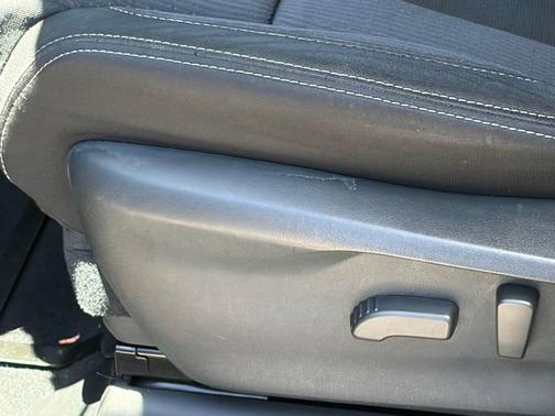 Magnetite Gray 2023 Subaru Ascent Premium 8-Passenger