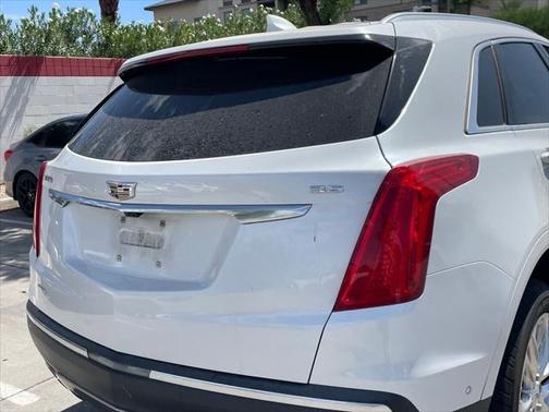 2017 Cadillac XT5 Platinum