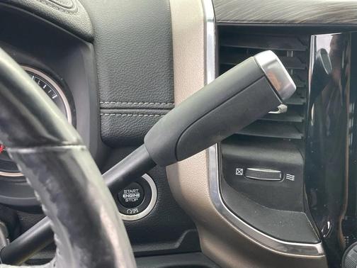 2019 RAM 2500 Laramie Crew Cab 4x4 8' Box