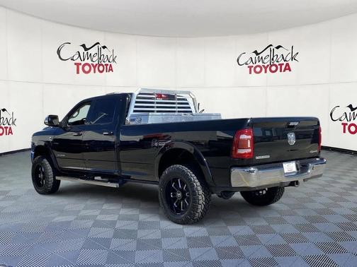 2019 RAM 2500 Laramie Crew Cab 4x4 8' Box