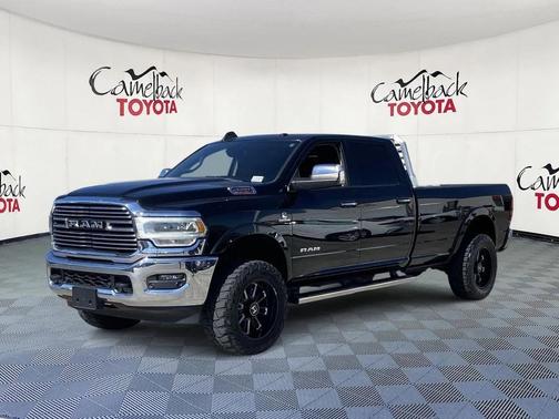 2019 RAM 2500 Laramie Crew Cab 4x4 8' Box