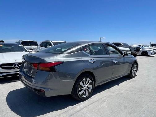 Gun Metallic 2021 Nissan Altima S FWD