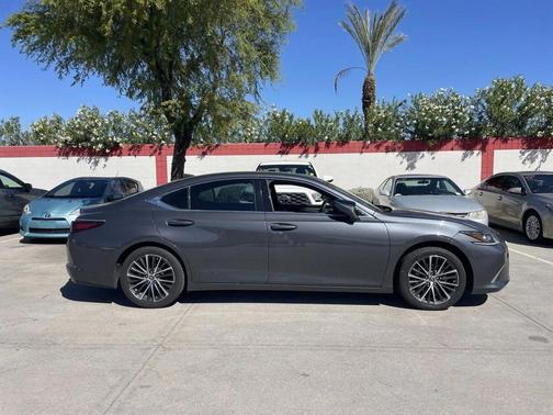 2023 Lexus ES 350 Base