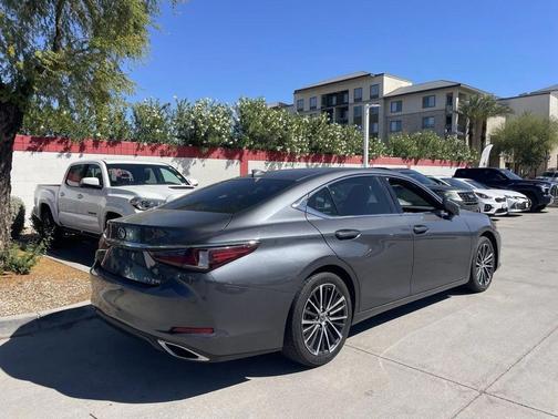 2023 Lexus ES 350 Base