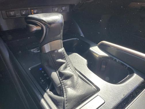 2023 Lexus ES 350 Base