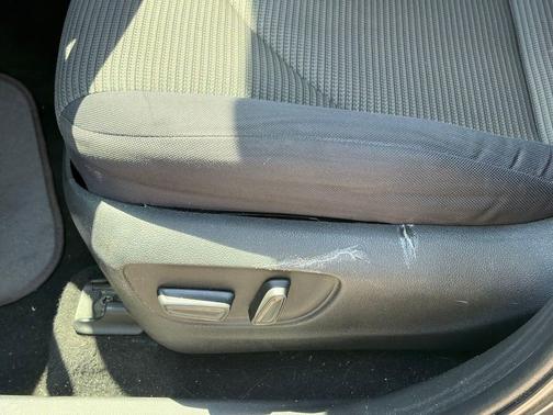 Magnetic Gray Metallic 2021 Toyota Highlander L