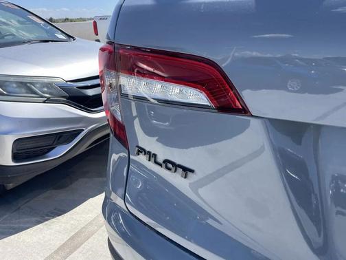 2022 Honda Pilot AWD Special Edition